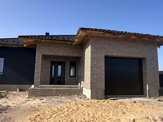 Стильний просторий будинок в Боратині Боратин