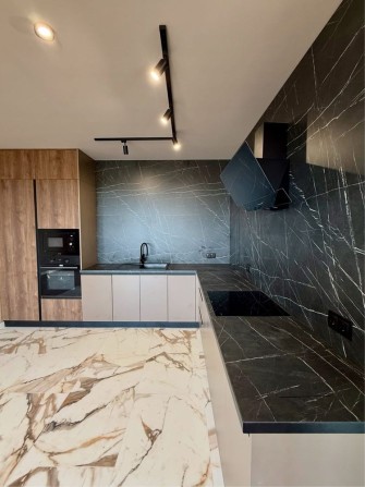 ПРОДАЖ стильного дуплексу з ремонтом в с.Струмівка - фото 1