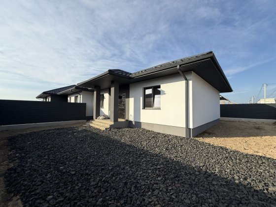 Продаж дуплексу на дві сімʼї поряд з ЖК Сімейна Фортеця у Струмівці. Струмовка