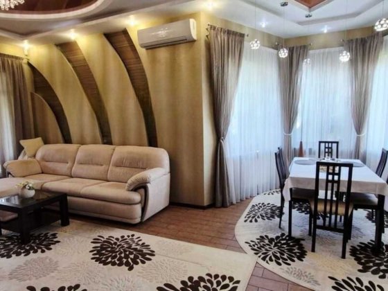 Продам цегляний будинок з авторським ремонтом у Обухівці