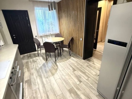 Продам дом Подгородне, 85м2, земли 8 соток