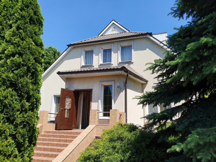 Продам дом с ремонтом Новоалександровка - фото 1