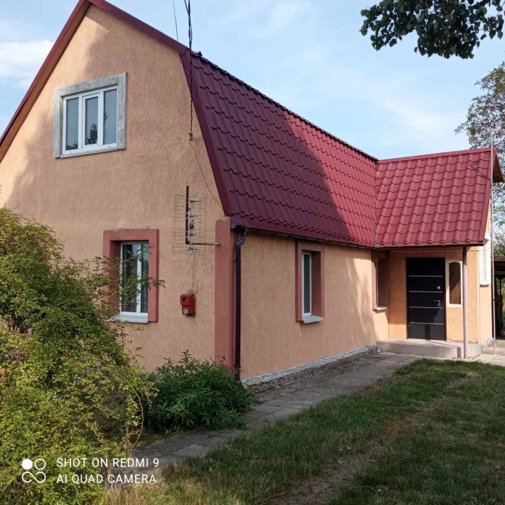 Приватний будинок смт. Черняхів - фото 1