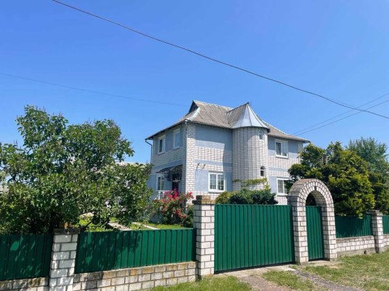 Продаж сучасного-будинку  с. Левків(центр) Левків