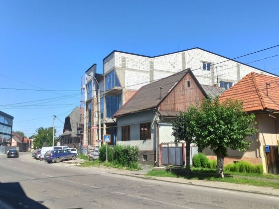 Земельна ділянка в центрі Тячева під інвест. проект (ТЦ, ресторан) Тячев