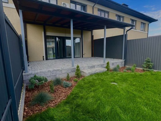 НеймовірнаСучасністьТаСтильКотеджнеМістечкоNewVillage Сторожниця