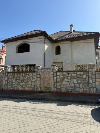 Будинок в 10 хв від Центру - фото 1