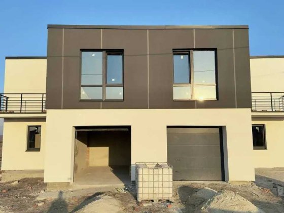 Дуплекс  в  затишному  районі Угорники