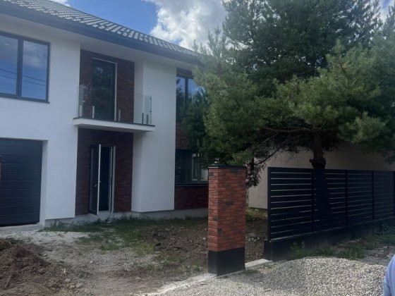 Продається будинок Крихівці