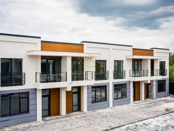 Таунхаус з Частковим РЕМОНТОМу Вовчинцях в котеджному містечку Вовчинець