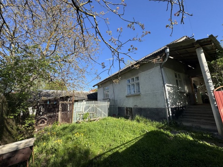 Продаж будинку в Угринові - фото 1