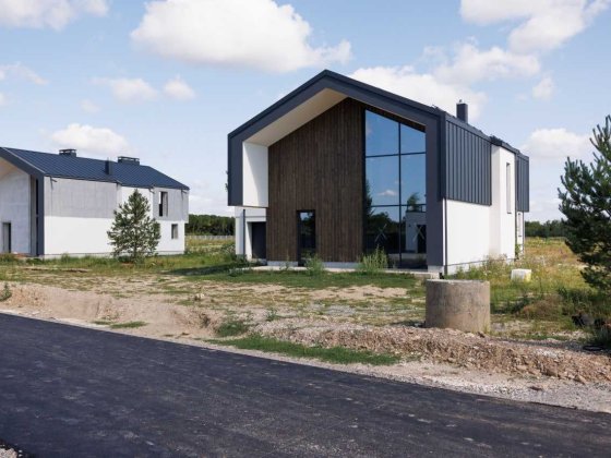 Будинок з ремонтом Черніїв