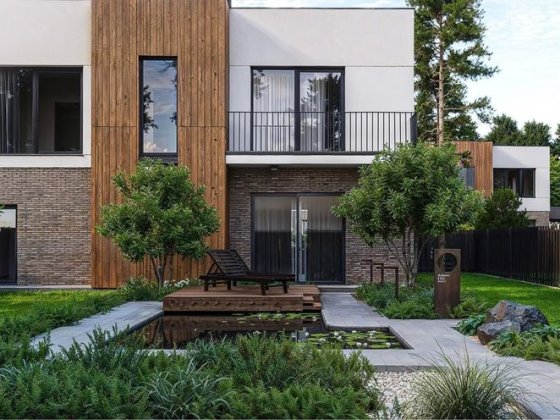 Нове котеджне містечко закритого типу з гаражем та ділянкою Криховцы