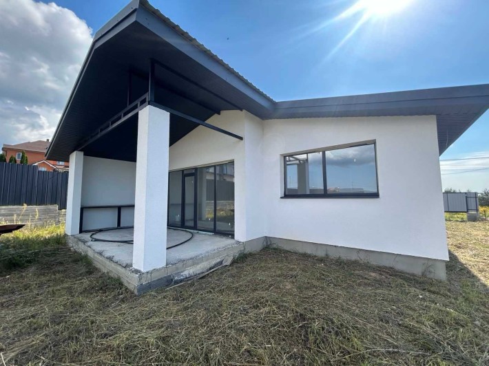 Просторий будинок з ремонтом Білогородка 11 соток 160 м.кв. - фото 1