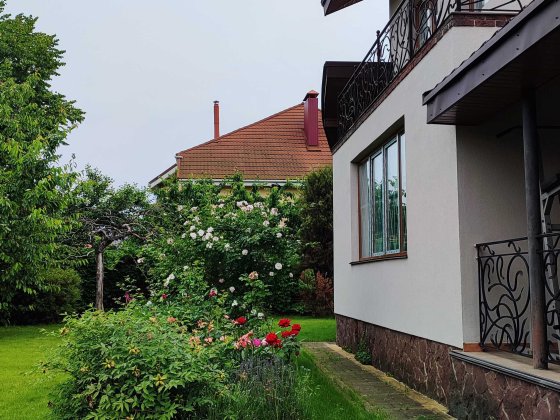 Сучасний будинок 268 м² з гаражем,  садом, 15 соток, Гатне, біля Києва Гатное