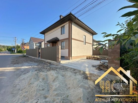 Продаж будинку Гатне, 232 м², підвал 75 м², ділянка 4,2 сотки Гатное