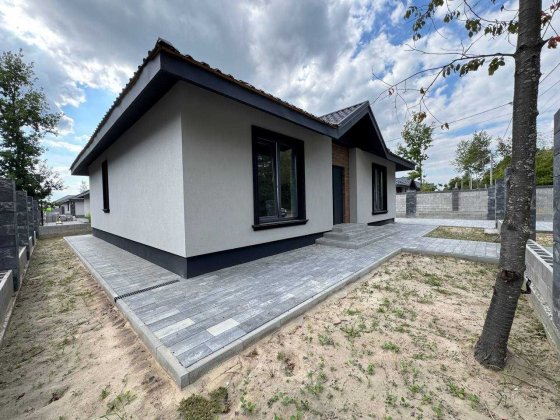 Фасадний газифікований будинок. Велика ділянка. Ворзель