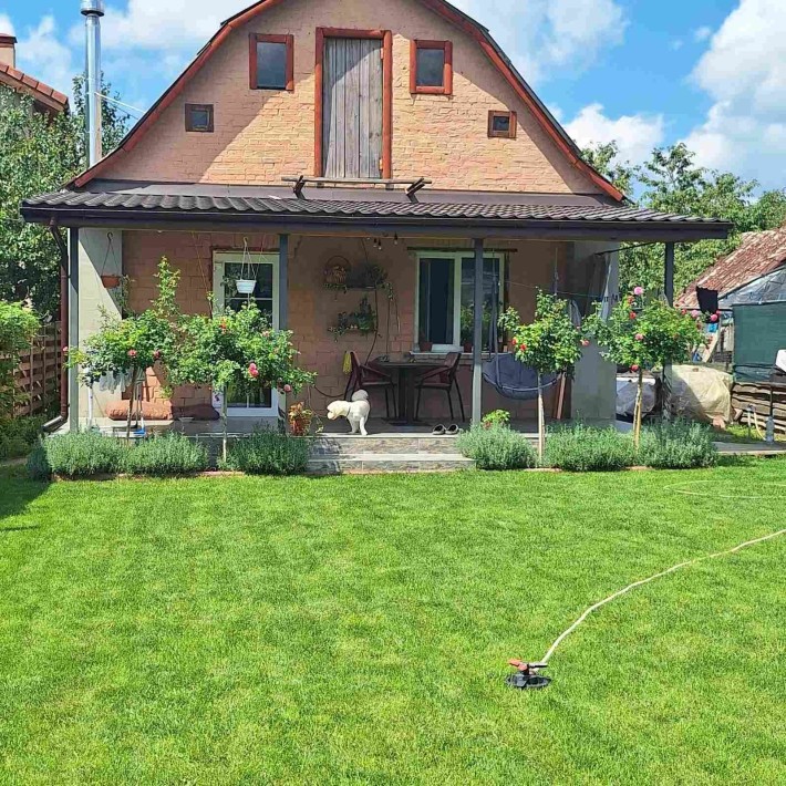 Газ!Продається затишний будинок з ремонтом — "заходь і живи"!Торг
 Цен - фото 1