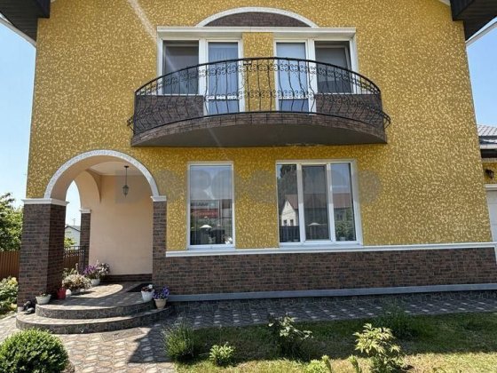 Продаж будинку 209 м2 без% 10сот. Святопетрівське Святопетровское