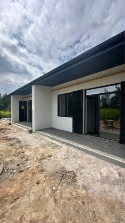 Одноповерховий Таун хаус з великою ділянкою! Крита тераса! Газ! - фото 1