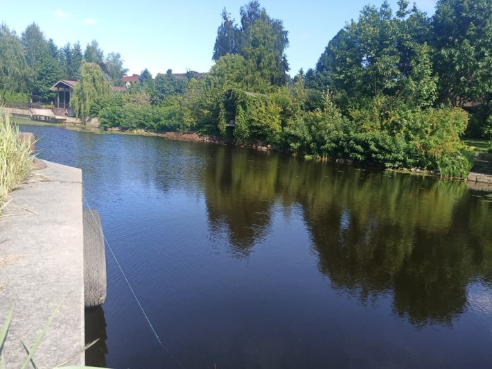 Козин Конча Заспа современный дом  с выходом на Днепр - фото 1