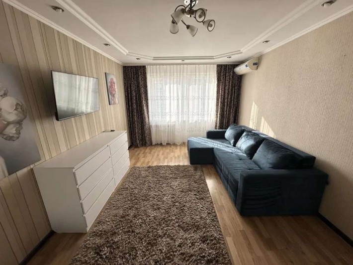 Продаж 1-кімнатної квартири по вул. Вахтанга Кікабідзе (Булгакова), 6-А, Святошинський район, м. Киї - фото 1