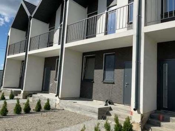 Продам Таунхаус з земельною ділянкою 1 сотка Святопетровское