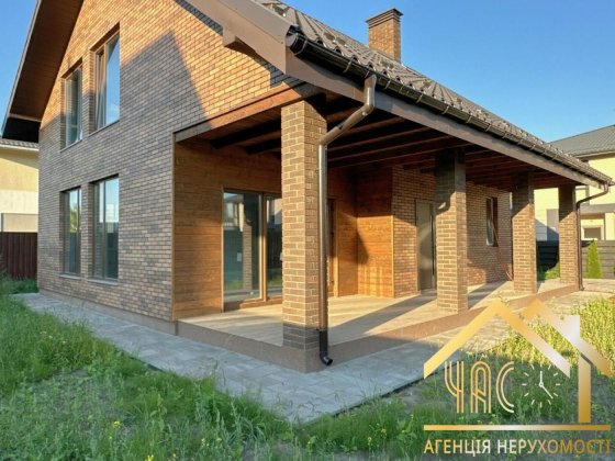 Будинок 150 м² з терасою та ділянкою 6,6 соток, с. Гатне Гатное