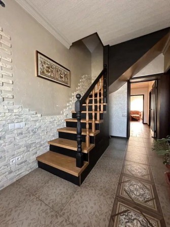 Продам будинокв центрі Білогородки - фото 1