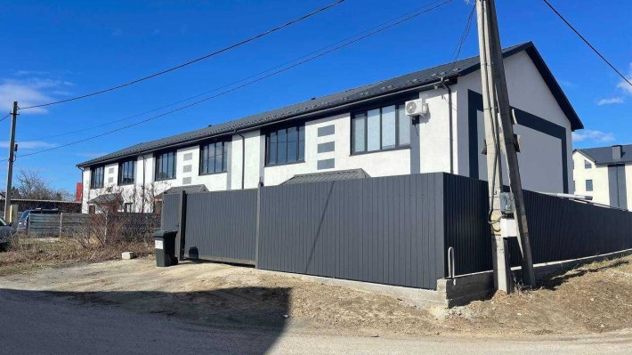 Таунхаус у Ворзелі! 100 м², частковий ремонт. Вул. будівельна 2  оф.2% - фото 1