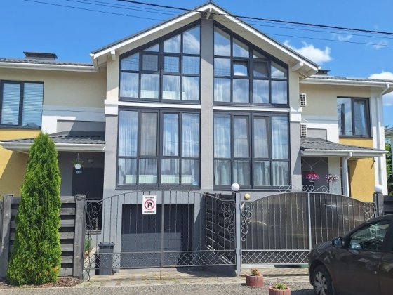 БЕЗ КОМІСІЇ! Шикарний 4х кім дуплекс, власне подвір'я ,Залишається Все