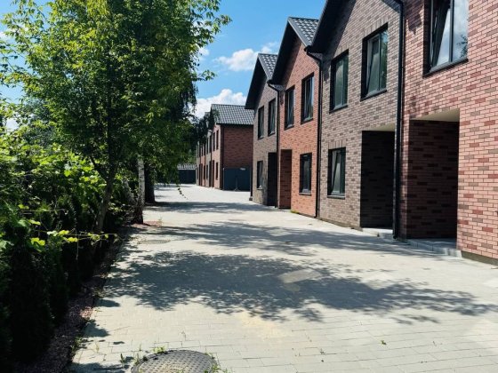 Тауни з індивідуальними газовим опаленням Ворзель