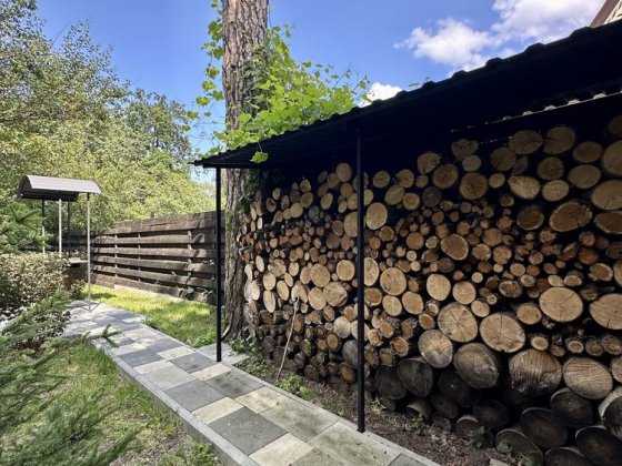 Будинок з газом, зоною барбекю, вольєром на 7,5 сотках землі. Ворзель Ворзель