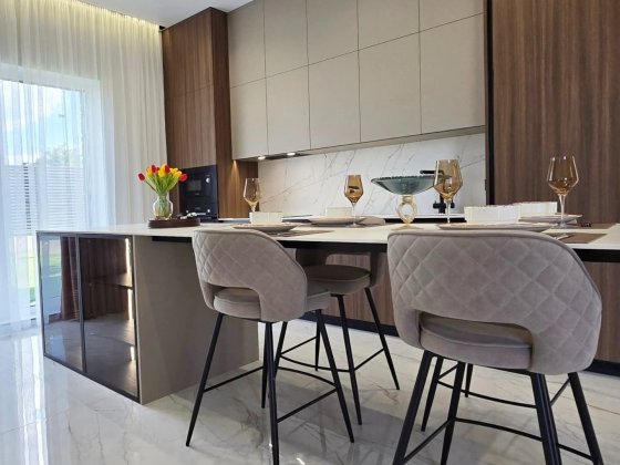 Будинок 220 м2 є басейн новий дизайн ремонт с. Ходосівка поруч Лісники Ходосовка