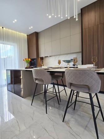 Будинок 220 м2 є басейн новий дизайн ремонт с. Ходосівка поруч Лісники - фото 1