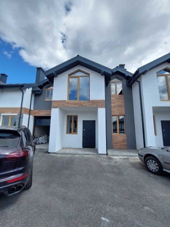 Таунхаус 91.6 м.кв. на ділянці 1.55 сотки КМ Щасливий хуторок - фото 1