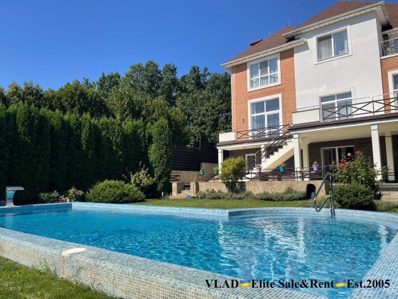 Лісники. КМ Зелений Гай. Будинок з панорамним краєвидом та басейном! Лесники