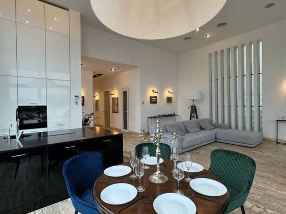 с. Лісники! будинкок в закритому котеджному містечку. Озеро Лісники