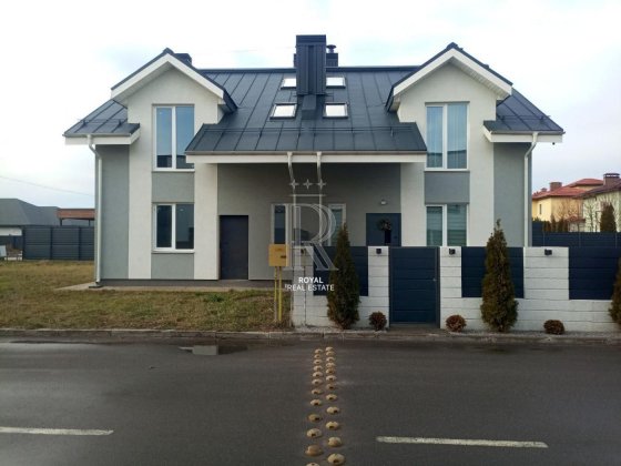 КМ "Balaton". Продам ДУПЛЕКС! Миколи Міхновського вул.,1. ГАЗ! 4 СОТКИ Нові Петрівці