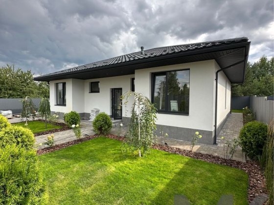 будинок з світлим ремонтом в с. Гореничі Гореничі