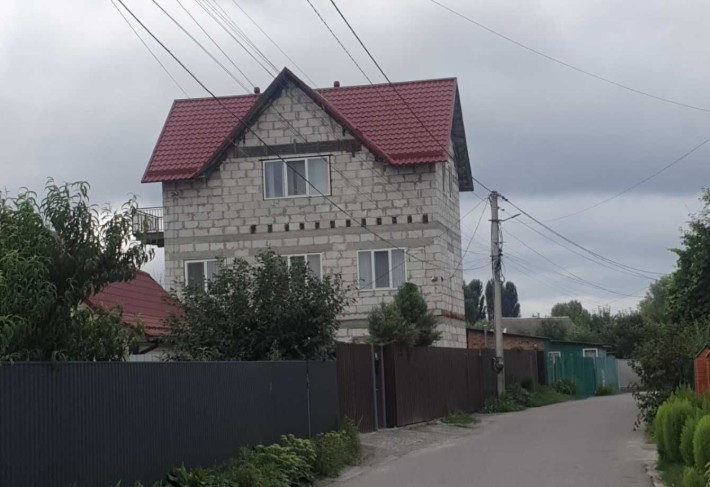 Продам будинок с. Нові Петрівці. Центр села - фото 1