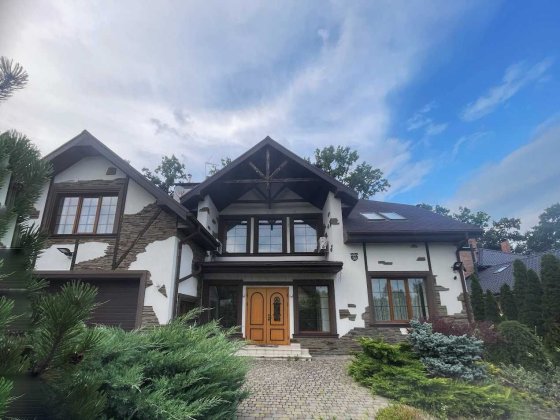 Продам будинок 550 м² з басейном, СПА  у Стоянці, 27 соток Стоянка