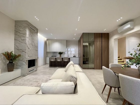 Будинок з чудовим краєвидом! З ремонтом! Віта Поштова, 8 соток Віта-Поштова