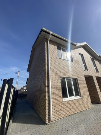 Кутовий таунхаус 96м2 з власною земельною ділянкою, іпотека так - фото 1