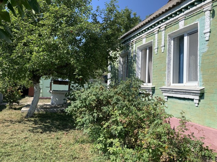 Продам будинок в місті Узин зі зручностями - фото 1