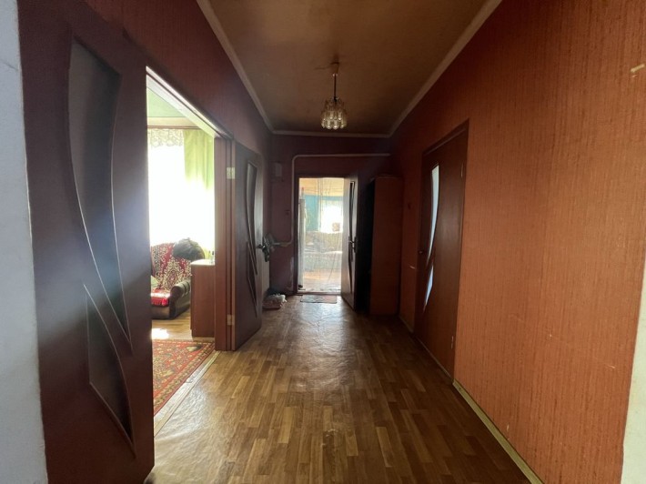 Продам хороший цегляний будинок в місті Узин - фото 1