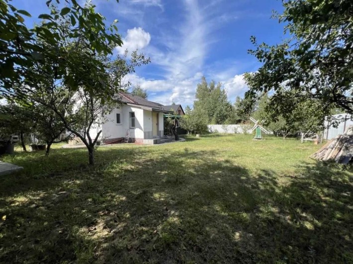 Продам фасадний дачний будинок. Зручне розташування. 19 км від Києва - фото 1