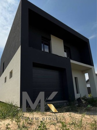 Продається будинок з гаражем - у Білогородці. - фото 1