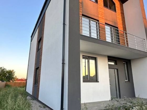 !ГОРЯЧАЯ ЦЕНА! Дом с участком, чистовая отделка. Рассрочка— 2000 € Гнатівка