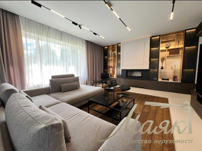 Продаж елітного будинок у закритому КМ «На Узліссі» в селі Іванковичі - фото 1